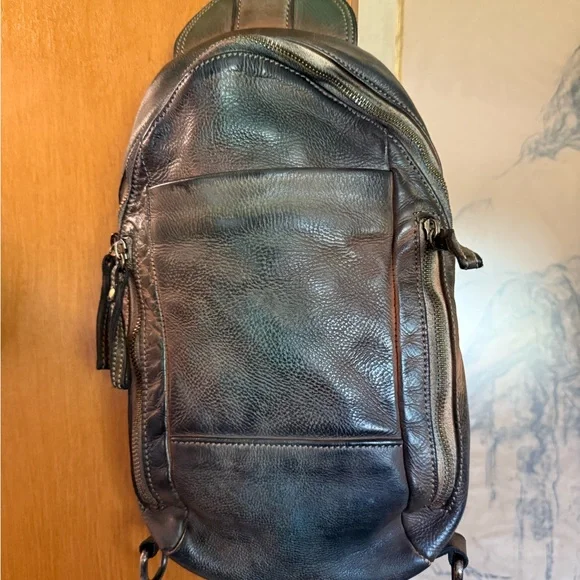 Movement Sling Bag - in “Petrol” House of Lusher - Picture 6 of 7